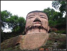 全世界最大的石佛像在哪，全世界最大的石佛像在什么地方（世界上最大的石刻弥勒佛坐像——在四川）