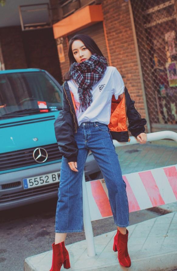 藏青色是什么颜色，藏青色短袖配什么颜色裤子（让你轻松当个时尚博主）