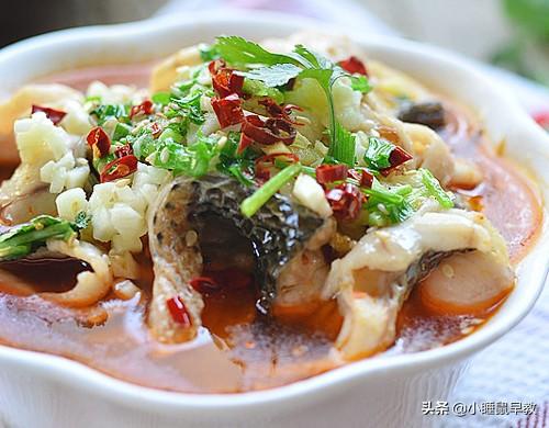 家常水煮鱼的做法，水煮鱼怎么做法才好吃视频（正宗水煮鱼家常做法）