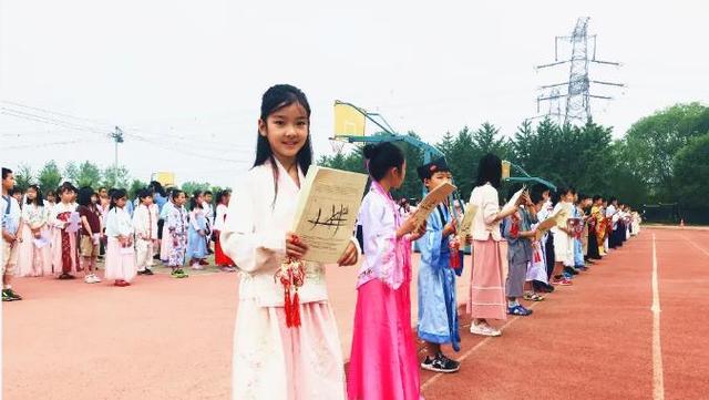 普普是哪个演员演的，普华的扮演者（《隐秘的角落》普普扮演者王圣迪）