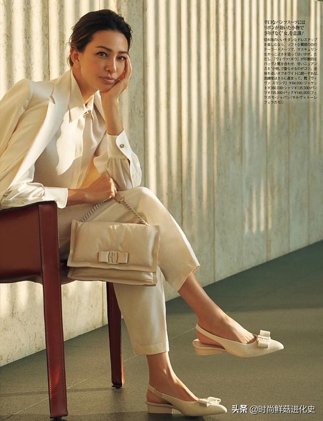 中年女人穿什么样的衣服好看，中年女人穿什么皮衣好看（才是一生的追求与美）