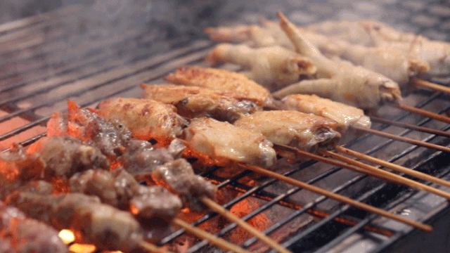 请问深圳哪里有非常好吃的烧鸡，深圳哪里的鸡煲好吃（2个月连开3家店）