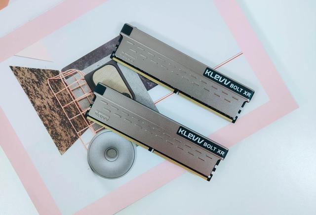 科赋BOLT XR DDR4-3600内存评测：低调外表下的超频神器