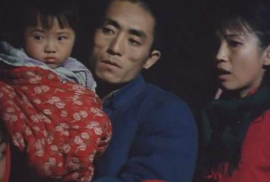 巩俐为何与二任丈夫离婚，巩俐被张艺谋