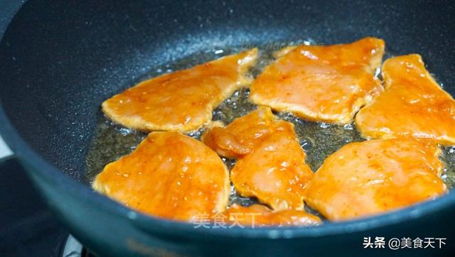 胡萝卜切丝怎么切，胡罗卜怎么炒好吃（看看别人家胡萝卜的做法）