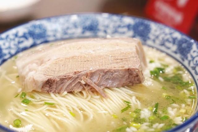 苏州特色美食排行榜前十名，苏州小吃排行榜前十名（盘点人间天堂苏州的各种美味佳肴）