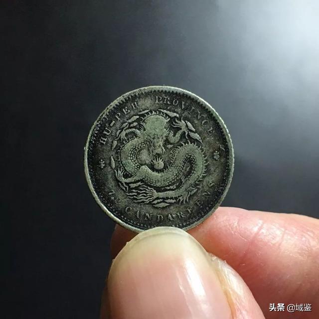 100元怎么看真假，新版100元人民币怎么鉴别真假真伪（袁大头辨别有技巧）