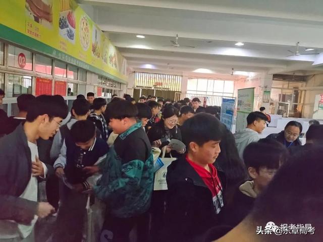 安徽工业经济职业技术学院录取查询，2021年安徽工业经济职业技术学院录取结果查询及录取通知书发放时间什么时候收到（我和春天有个约会—2021分类考试招生公益咨询会圆满落幕）