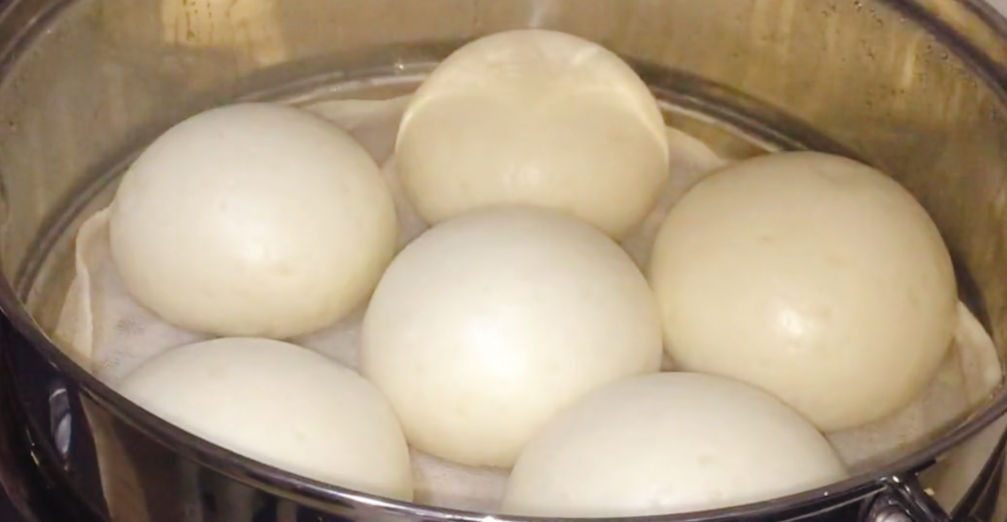 怎么樣快速發(fā)面呢  輕松發(fā)滿盆 做包子饅頭個(gè)個(gè)松軟-起舞食譜網(wǎng)