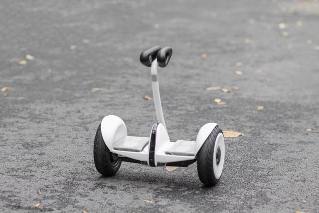 小米9号平衡车,小米9号平衡车怎么更改小米账号(小米推出9号平衡车)