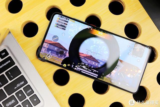 红米k20pro屏幕（请取下有色眼镜来看Redmi）