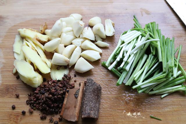 小龙虾怎么烧，小龙虾怎么烧入味（肉质紧实有弹性）