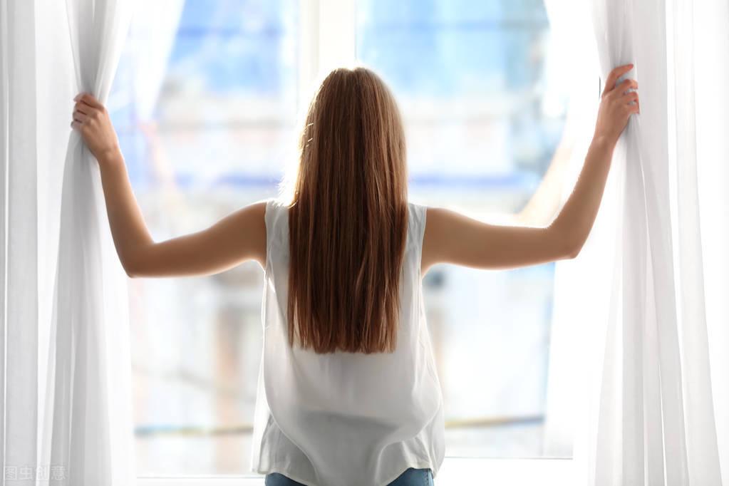 裸奔算违法吗（独自在家赤身裸体违法吗）