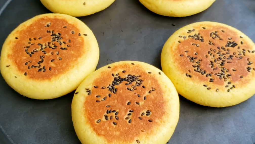 【小米红糖花生馅饼】做法步骤图 营养又美味 出锅抢着吃-起舞食谱网