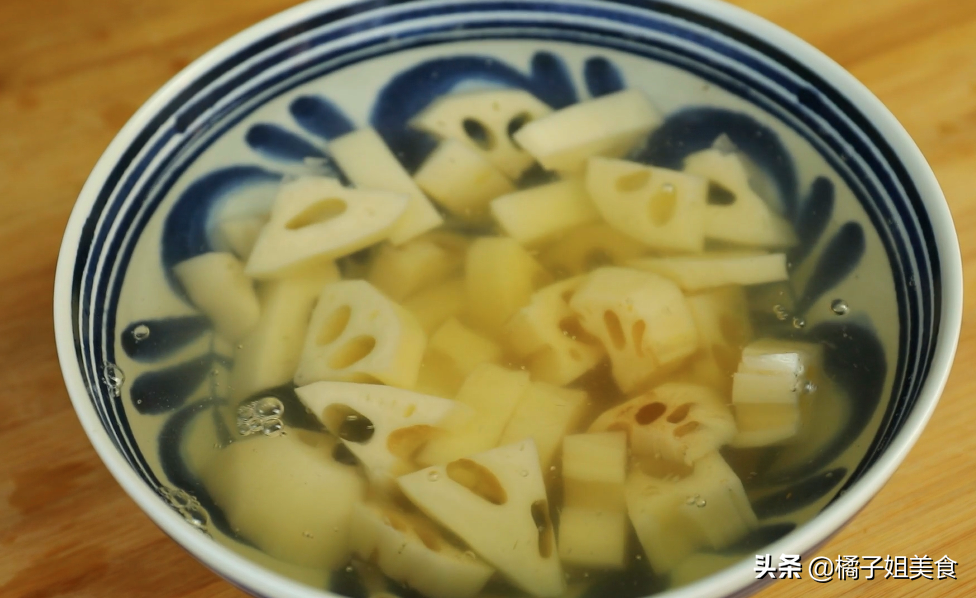 圖片[4]-蓮藕紅棗桂圓湯 簡單易做 補氣補血 美容養(yǎng)顏 潤燥止渴-起舞食譜網(wǎng)