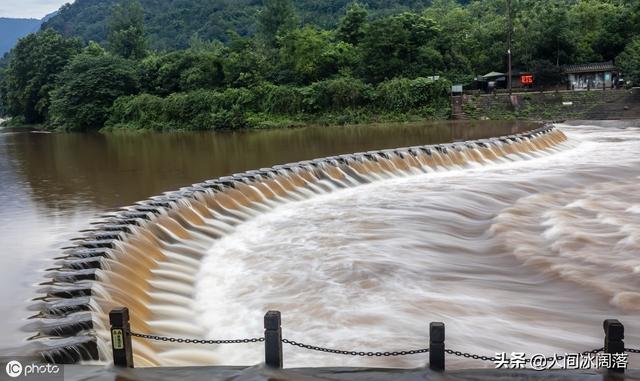柳江古镇在哪里，成都周边景点旅游（距今已有800多年历史）