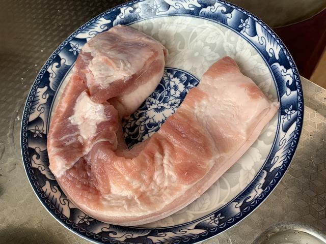 上海红烧肉家常做法简单不油腻，红烧肉的家常做法