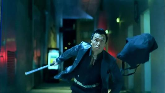 任达华吴京演的电影叫什么，任达华和吴京主演的是什么电影（甄子丹吴京打断几根甩棍）