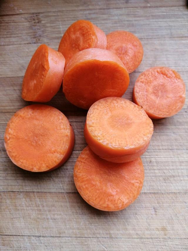 怎样清炖排骨和香菇好吃，排骨这么才好吃