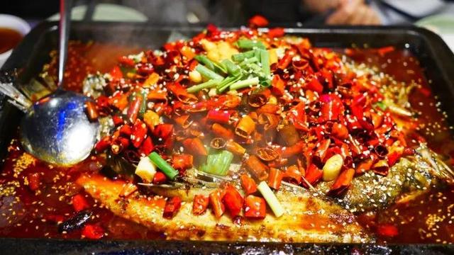 烧烤素菜有哪些品种，烧烤必买清单30种（烧烤中素菜和荤菜分别最好吃的品种是啥）