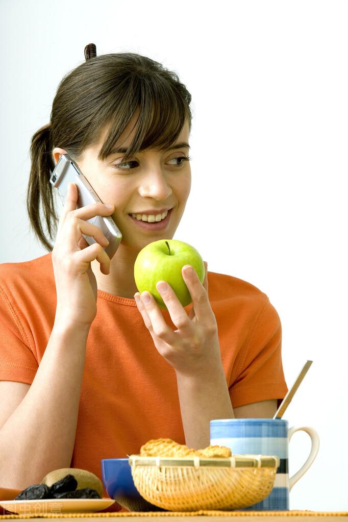iphone12电池不够用怎么办（iPhone12电池充不满）
