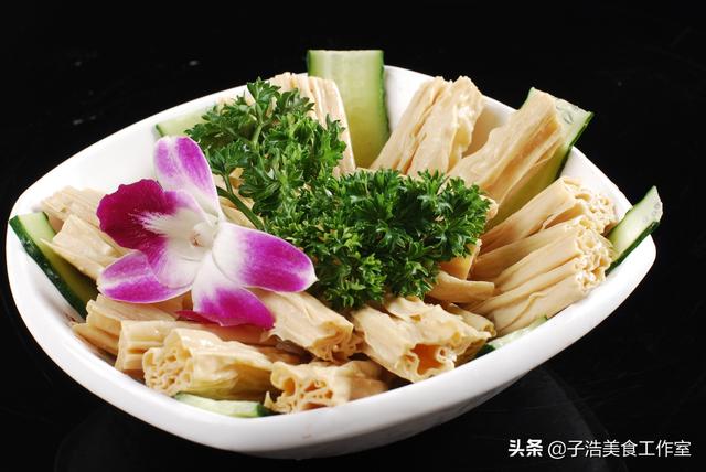 火锅配菜有哪些，火锅配菜有哪些荤菜（吃火锅不知道买什么菜的就进来看看）