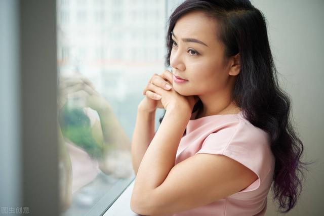 离婚的女人如何解决自己的生理需要，单身离婚女性怎么解决生理需要（离婚女人的生理问题怎么去解决）