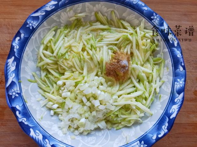 角瓜怎么做好吃，夏天常见的西葫芦
