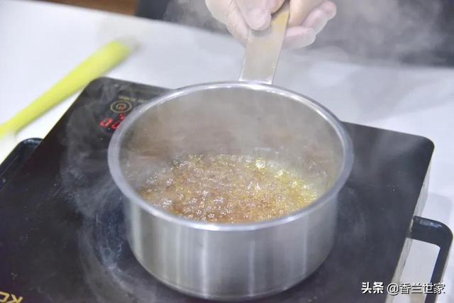 如何制作美味的咖啡蛋糕，如何制作美味的咖啡蛋糕步骤（咖啡焦糖杯子蛋糕）
