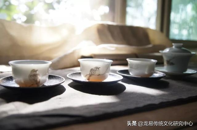 偏财和正财的区别,正财格和偏财格哪个好(什么是\ 偏财和正财的区别,正财格和偏财格哪个好(什么是\