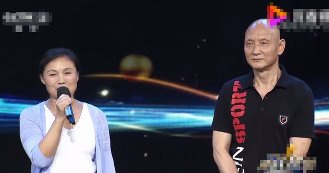 杜玉明：调侃自己脑袋“进化”得早，计春华见他第一面就想打他