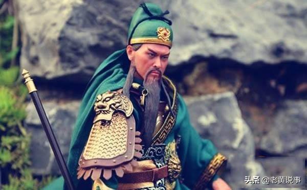 紫色系‖卑微的喜欢，却有飞蛾扑火的力量，紫色系给人的感觉（关公的头巾为什么是绿色的图片）