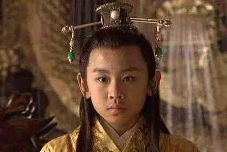 杨侑是谁，杨侑在位多少年（爷爷折腾孙子买单）