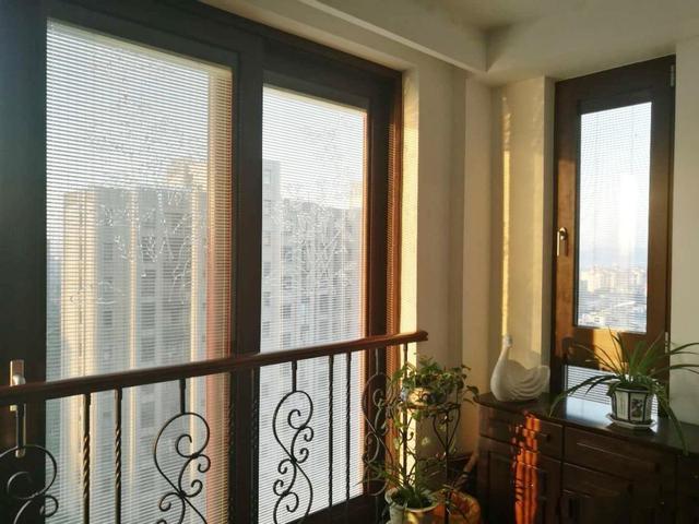 玻璃百叶窗有什么特点 如何安装玻璃百叶窗，玻璃百叶窗有什么特点（反倒隔音遮阳效果更好了）