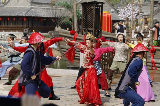 电影小镇在哪里，河南电影小镇在哪里（有人说门票100元太贵）