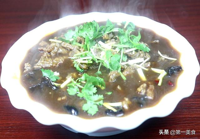 火锅材料做汤怎么做，火锅食材怎么做汤（下班来一碗全身都暖和）
