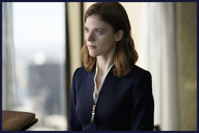 面试穿什么衣服，公务员面试穿什么衣服合适（恭喜您离年薪百万又近了一步）