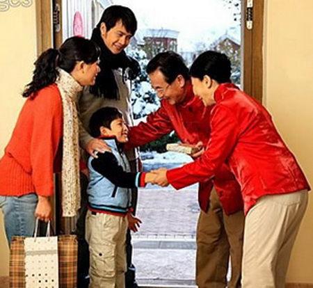 拜访的意思是什么，拜访的意思是什么意思（究竟要如何区分作客、做客、座客、坐客呢）