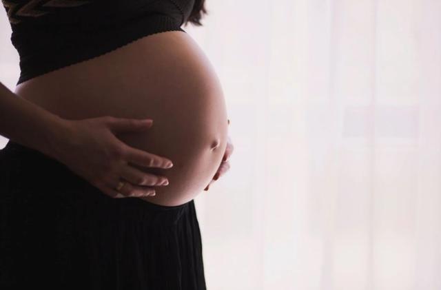 孕囊和胎芽大小比例多少正常，胎芽和孕囊大小对照表（早孕孕囊、卵黄囊、胎心、胎芽的解读）