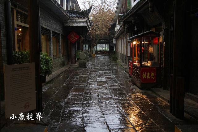 成都黄龙溪古镇好玩吗，成都黄龙溪古镇有什么好玩的（微雨中游览黄龙溪古镇）