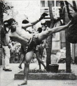 泰拳王有哪些，泰拳王有哪些比赛（李小龙大战顶级泰拳王孰强孰弱）