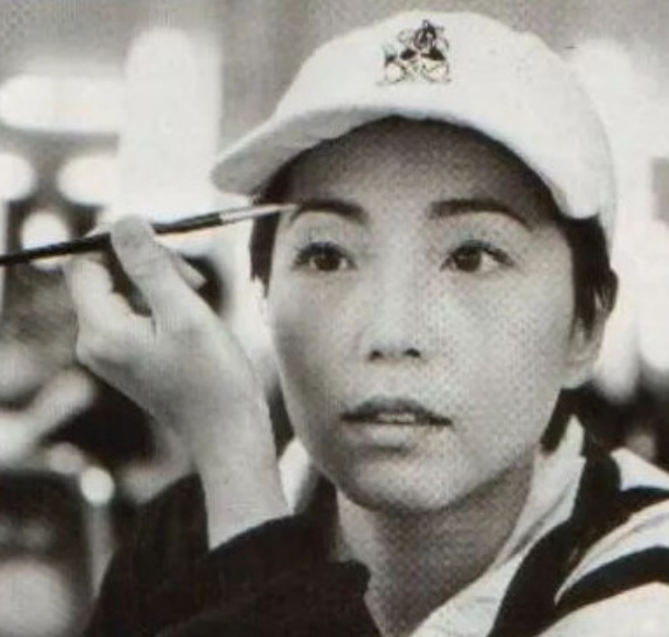 “殷十娘”苑琼丹的唏嘘往事，苑琼丹子图片（苑琼丹：猛追林正英）