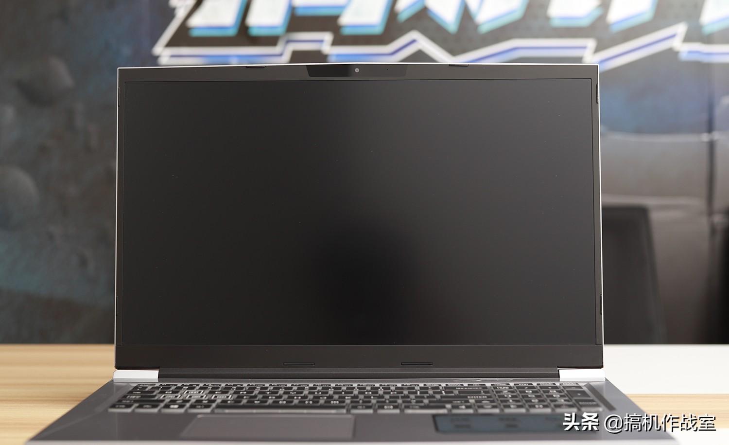 tn屏和ips屏的区别，液晶显示器IPS屏和TN屏对比区别效果（TN、IPS屏全面对比）