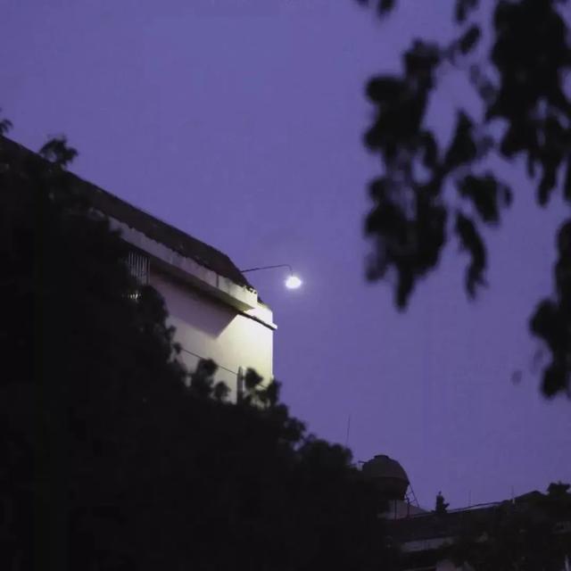 超赞的朋友圈背景图 背景图 月亮和星星会不会互道心事,超赞的朋友圈背景图怎么弄(好看的朋友圈背景图) 超赞的朋友圈背景图 背景图 月亮和星星会不会互道心事,超赞的朋友圈背景图怎么弄(好看的朋友圈背景图)