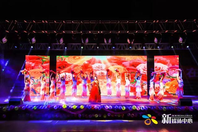 外婆的澎湖湾串词，外婆的澎湖湾串词主持人（2019元旦晚会）