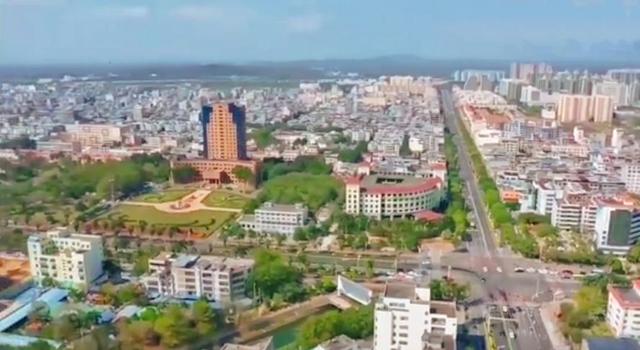 海南有几个地级市，海南十八个市县排名（哪个市委书记的行政级别最高）