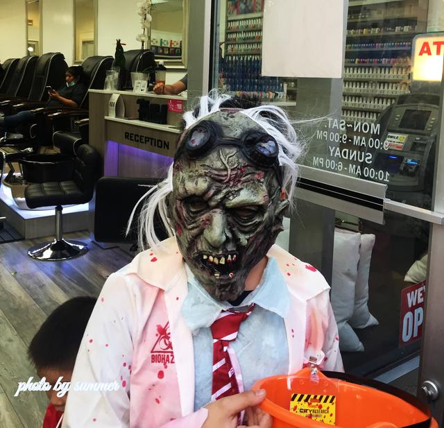 美国万圣节是什么节日 美国人怎样过万圣节，美国万圣节是什么节日（看美国人过万圣节有多疯狂）