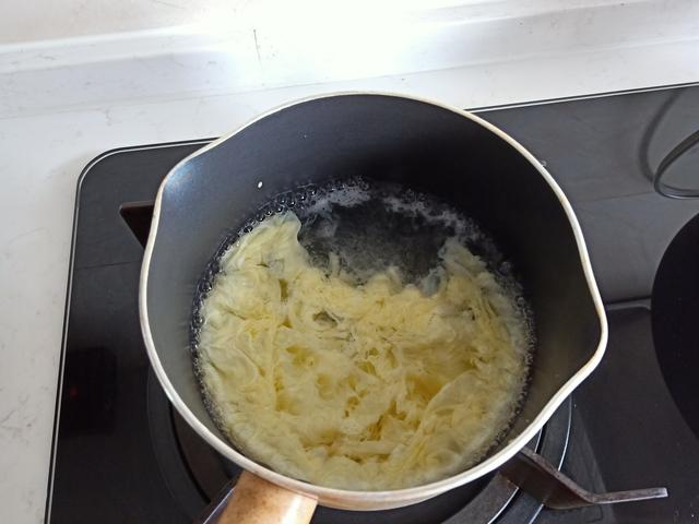 葛根粉的功效与作用及食用方法，葛粉的功效与作用及食用方法（女人1周最好吃2次）