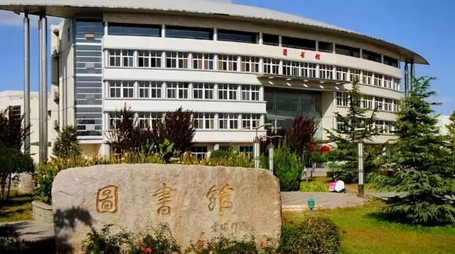 石家庄铁道大学是几本，石家庄铁道学院是几本（河北有所二本大学“随缘招生”）