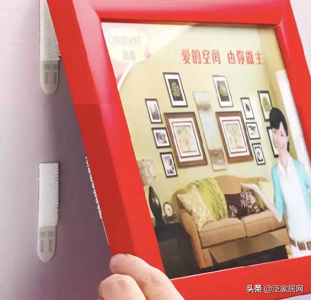 墙上如何挂画好看，墙上如何挂画好看视频（不打孔、不伤墙，超高级）